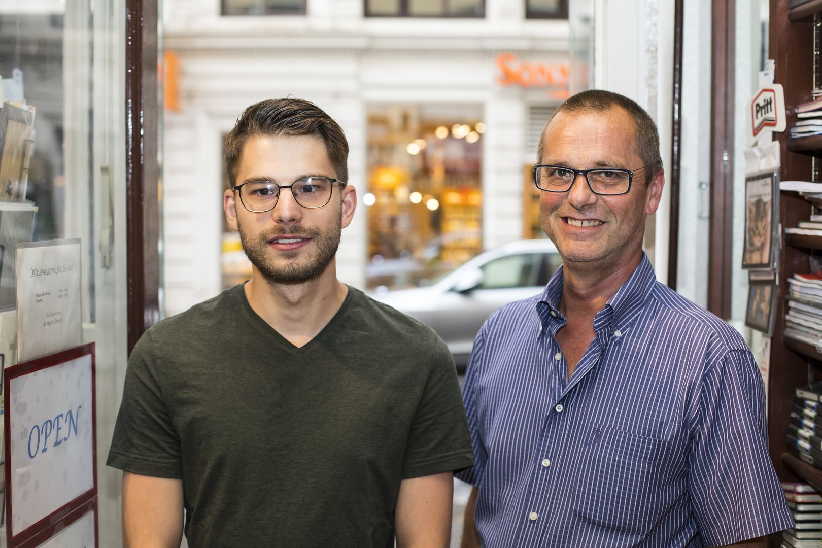 Zwei Mitarbeiter von König & Ebhardt